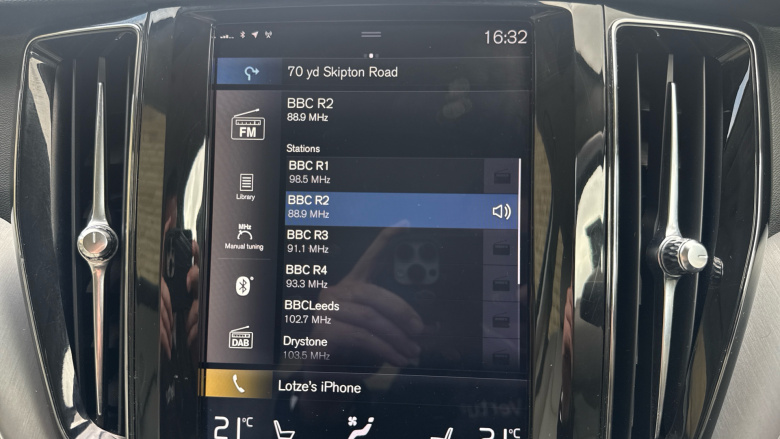 Volvo Xc60 2.0 D4 Momentum 5dr AWD Geartronic Diesel Estate